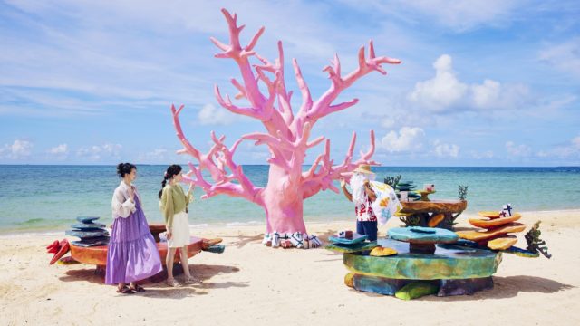 【星野リゾート　リゾナーレ小浜島】碧い海が広がる絶景と珊瑚礁をテーマにした会場が盛り上げる「南の島のサンゴクリスマス」今年も開催｜期間：2023年12月1日～25日