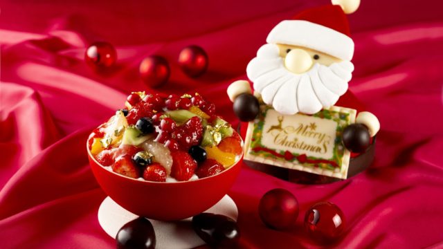 チョコレートで作られたサンタクロースやリスが戯れる姿が可愛いクリスマスケーキ全7種の予約スタート【ザ・プリンス パークタワー東京、東京プリンスホテル】