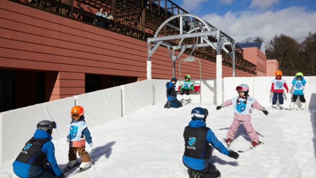 【星野リゾート】星野リゾート式スキーレッスン「雪ッズ70」好評につき今年も実施