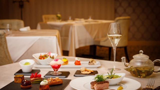 【ホテルメトロポリタン盛岡】フランス料理　モン・フレーブ 「トワイライトハイティー」提供開始
